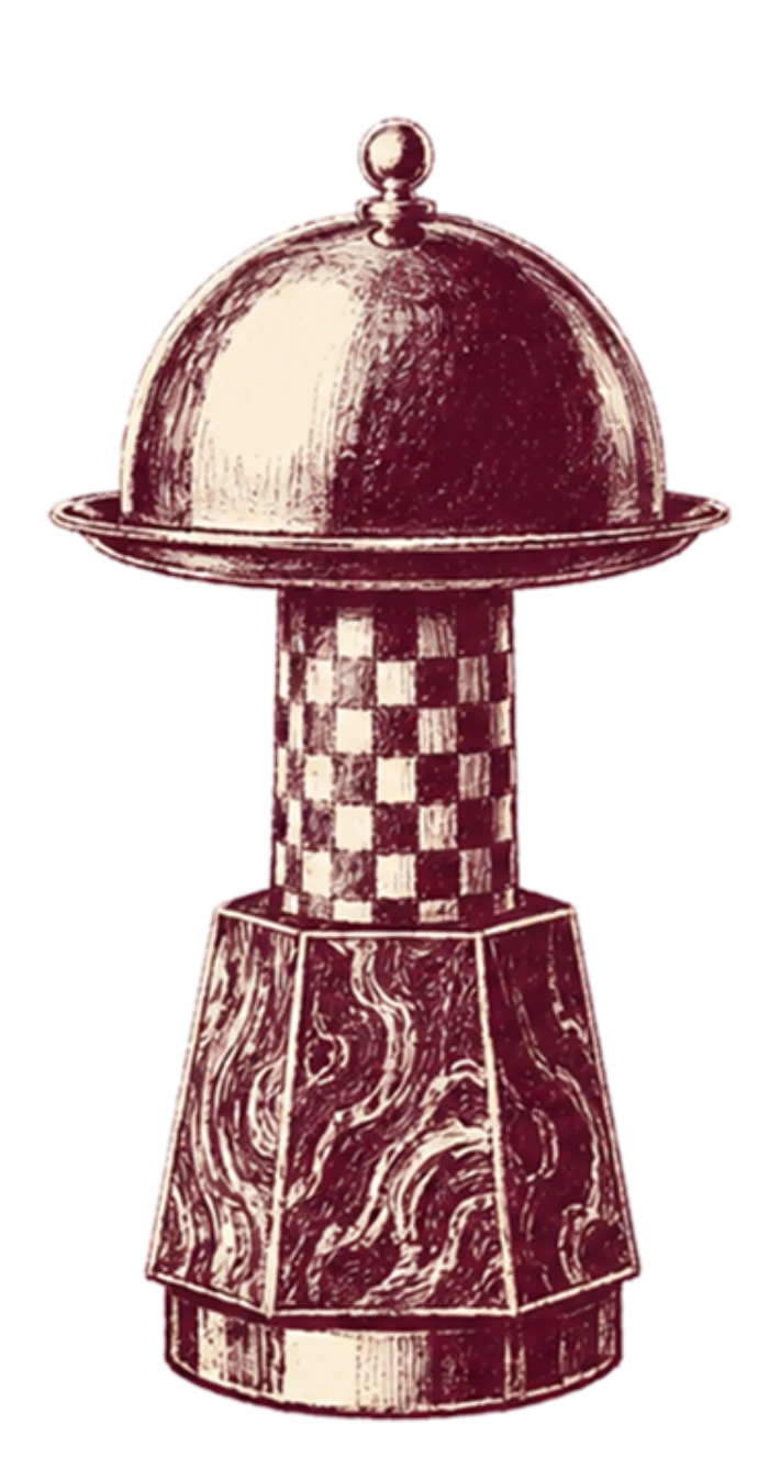 Restauration, une cloche d'argenterie posée sur un socle d'échecs